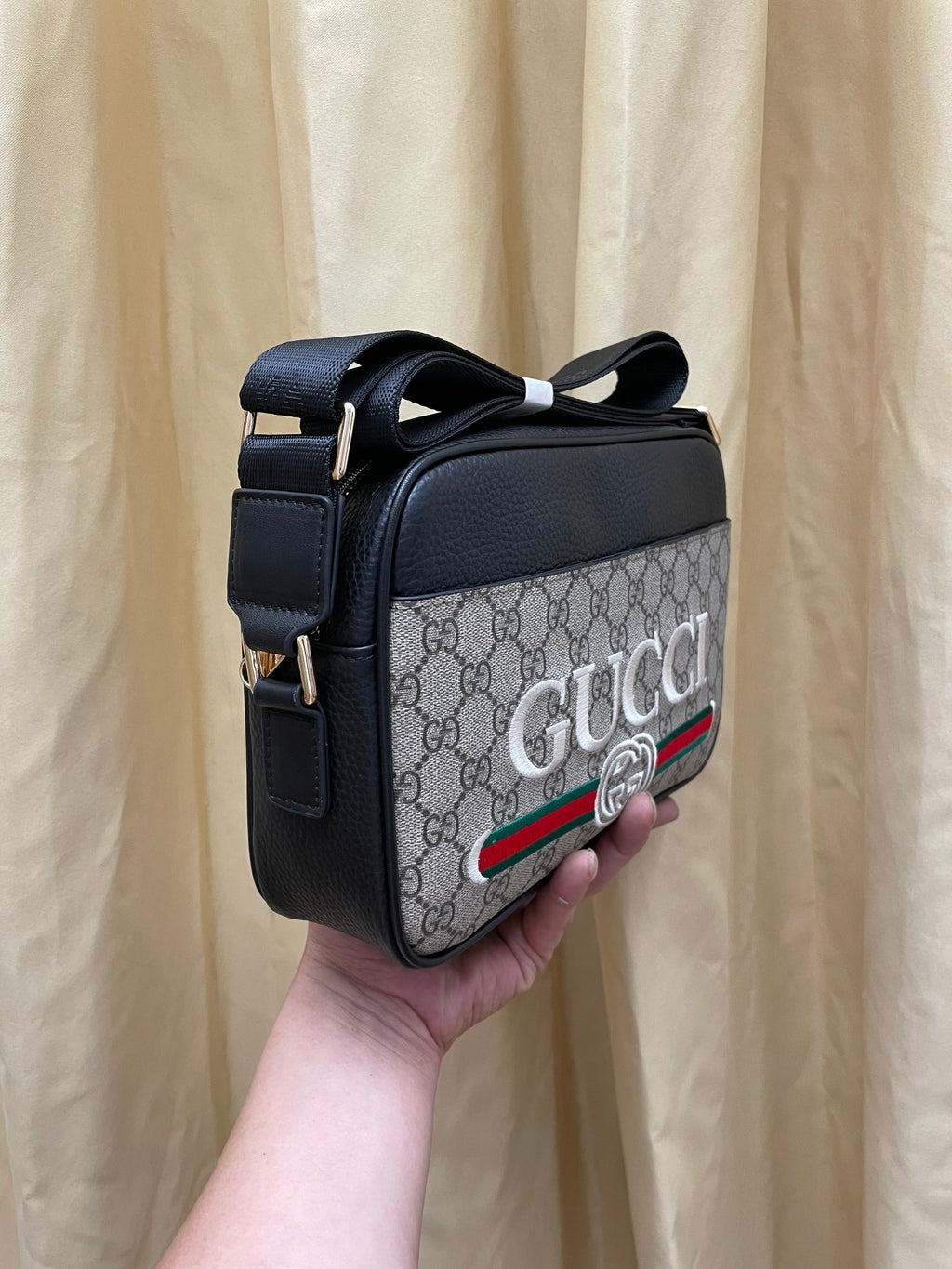 G fashion single-shoulder crossbody bag 0725061811