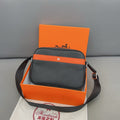 New Fashion Classic Versatile Men's Messenger Bag Crossbody Bag 1024020721