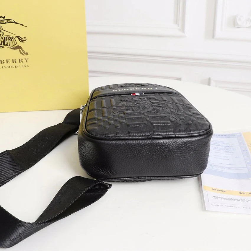 Men's new fashionable and versatile chest bag 1024073107