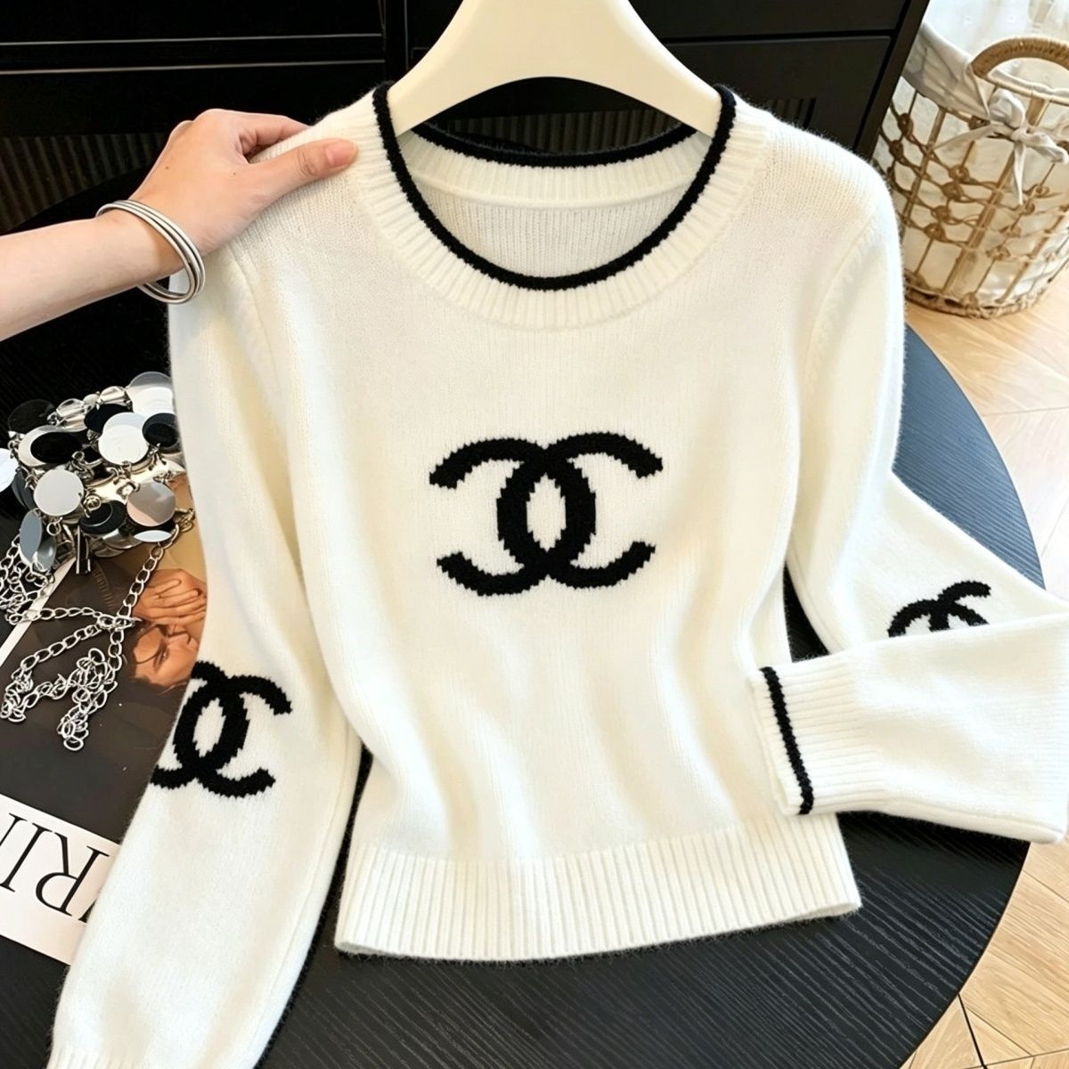 New Women's CC Contrast Trim Short Sweater PD1326102618