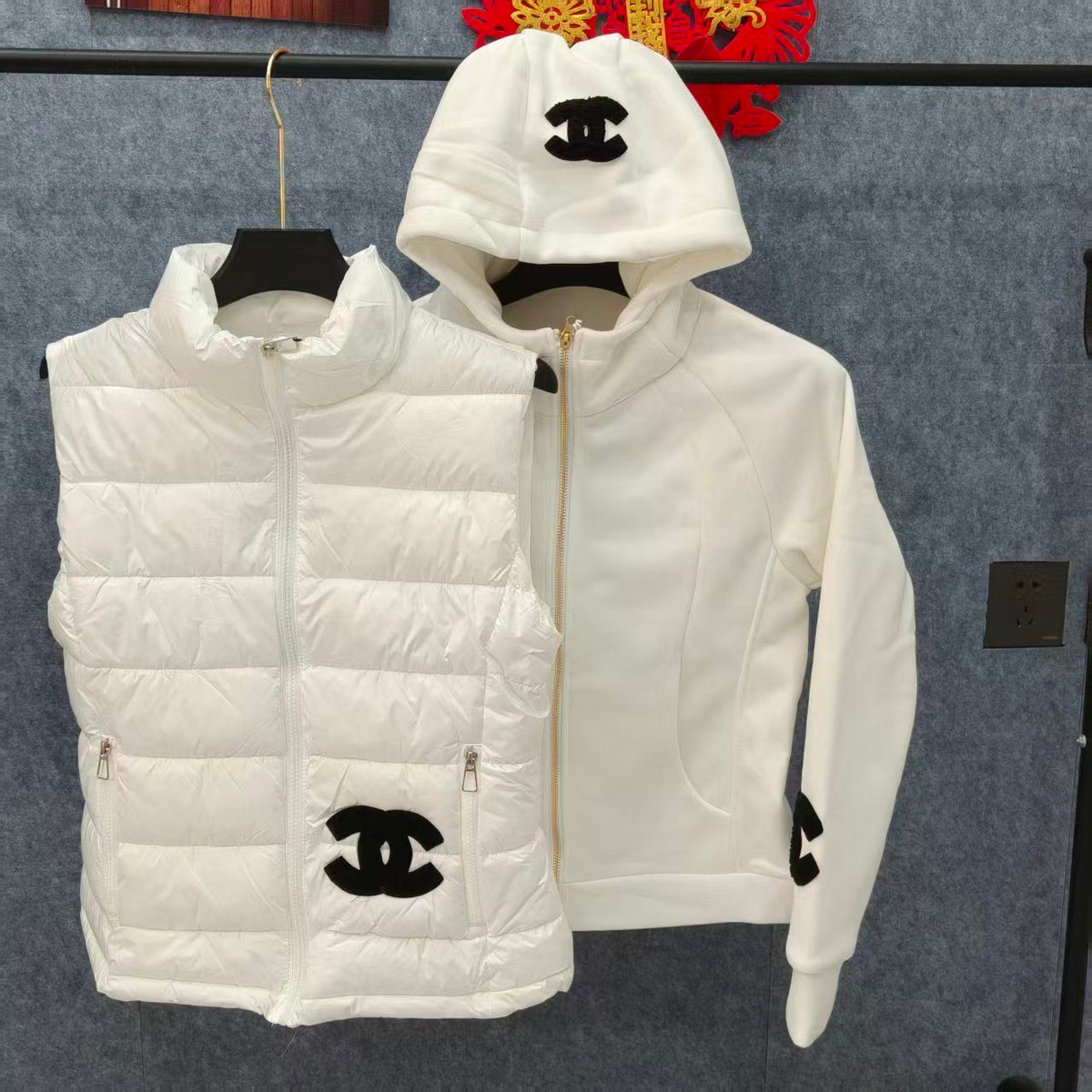 New Versatile CC Patch Sleeve Hooded Puffer Jacket PD1326102615