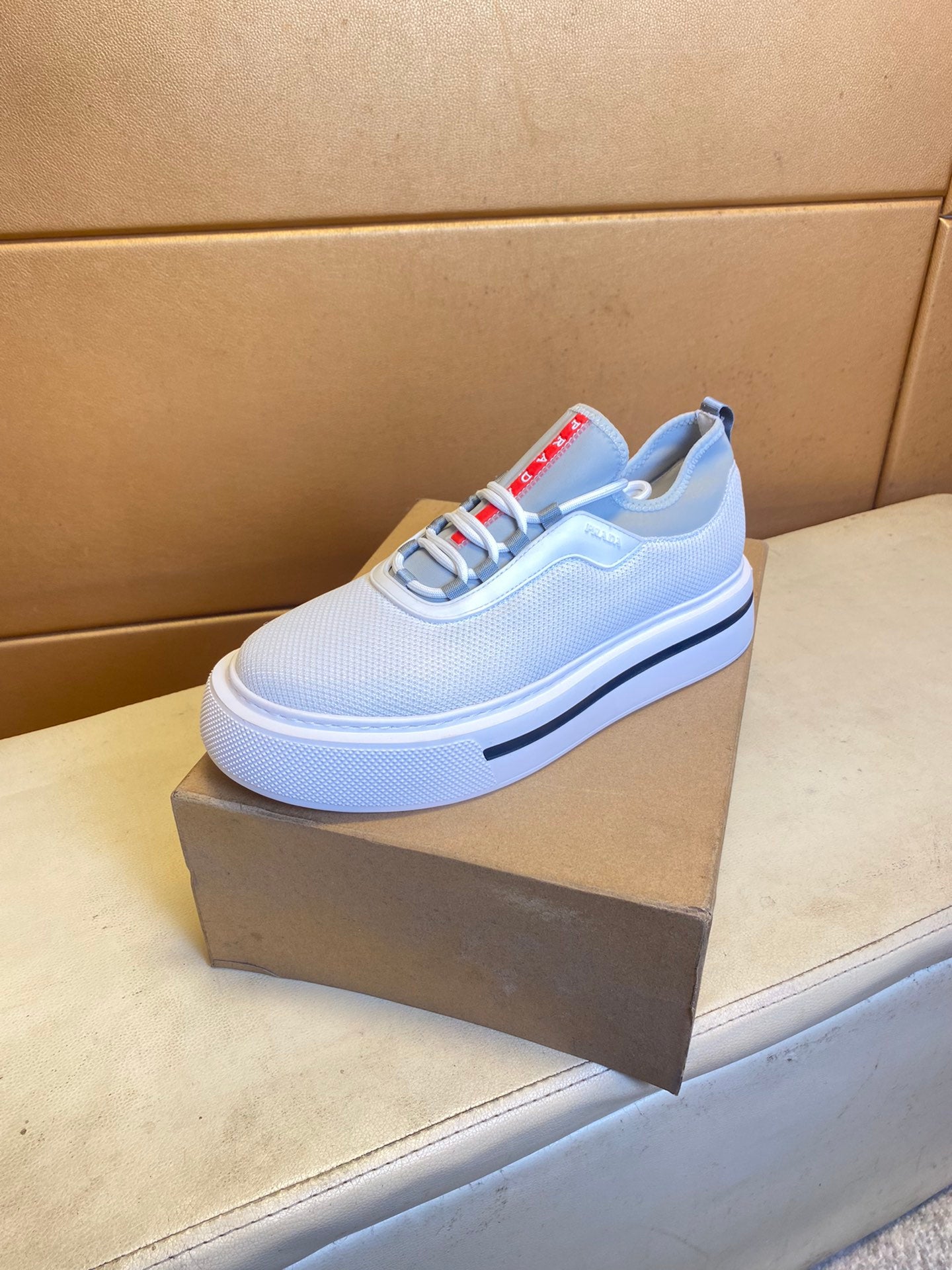 P Fashion Flying Knit Upper Thick-soled Casual Shoes 0724111110
