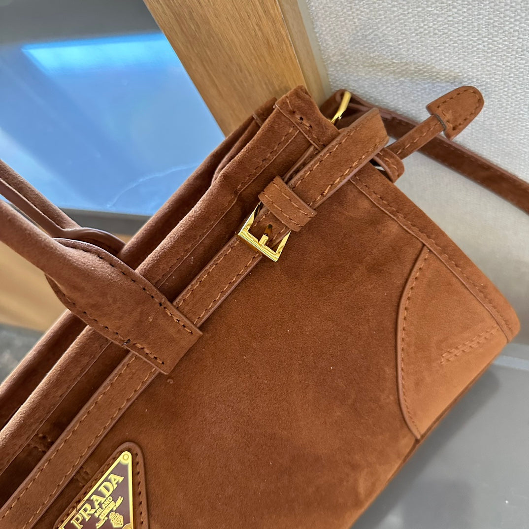 P waxed leather crossbody bag 0724082904