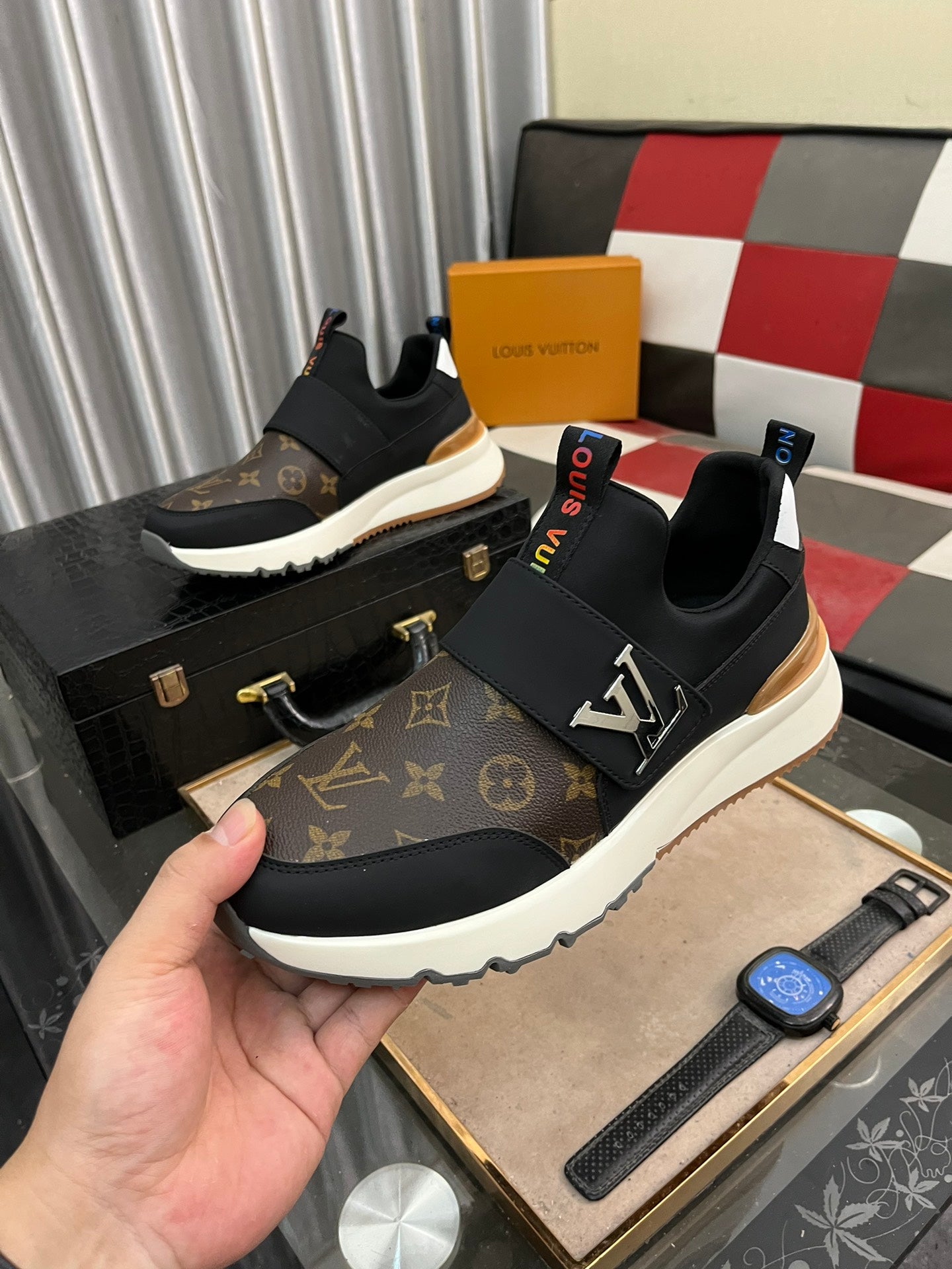 L fashion print rubber sole sneakers 0724120902