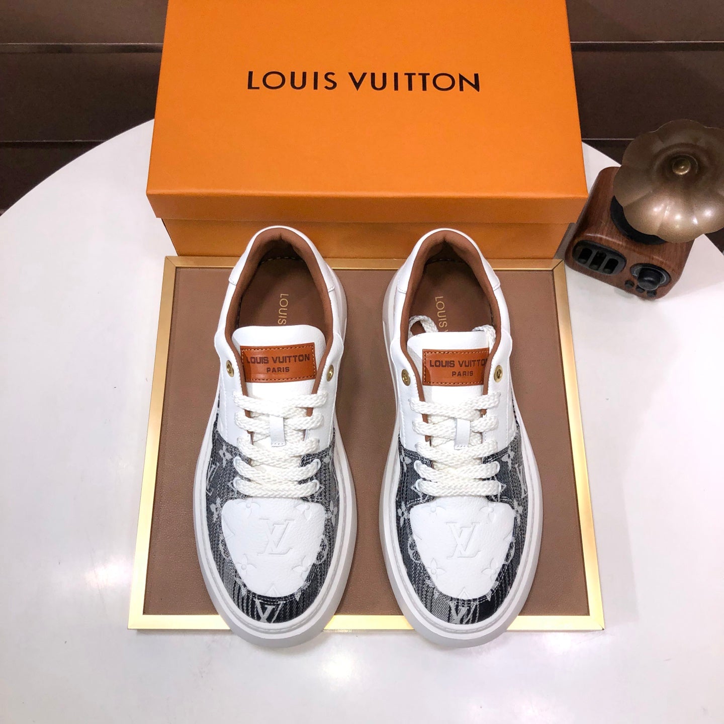 L classic and fashionable sports shoes 0725090904