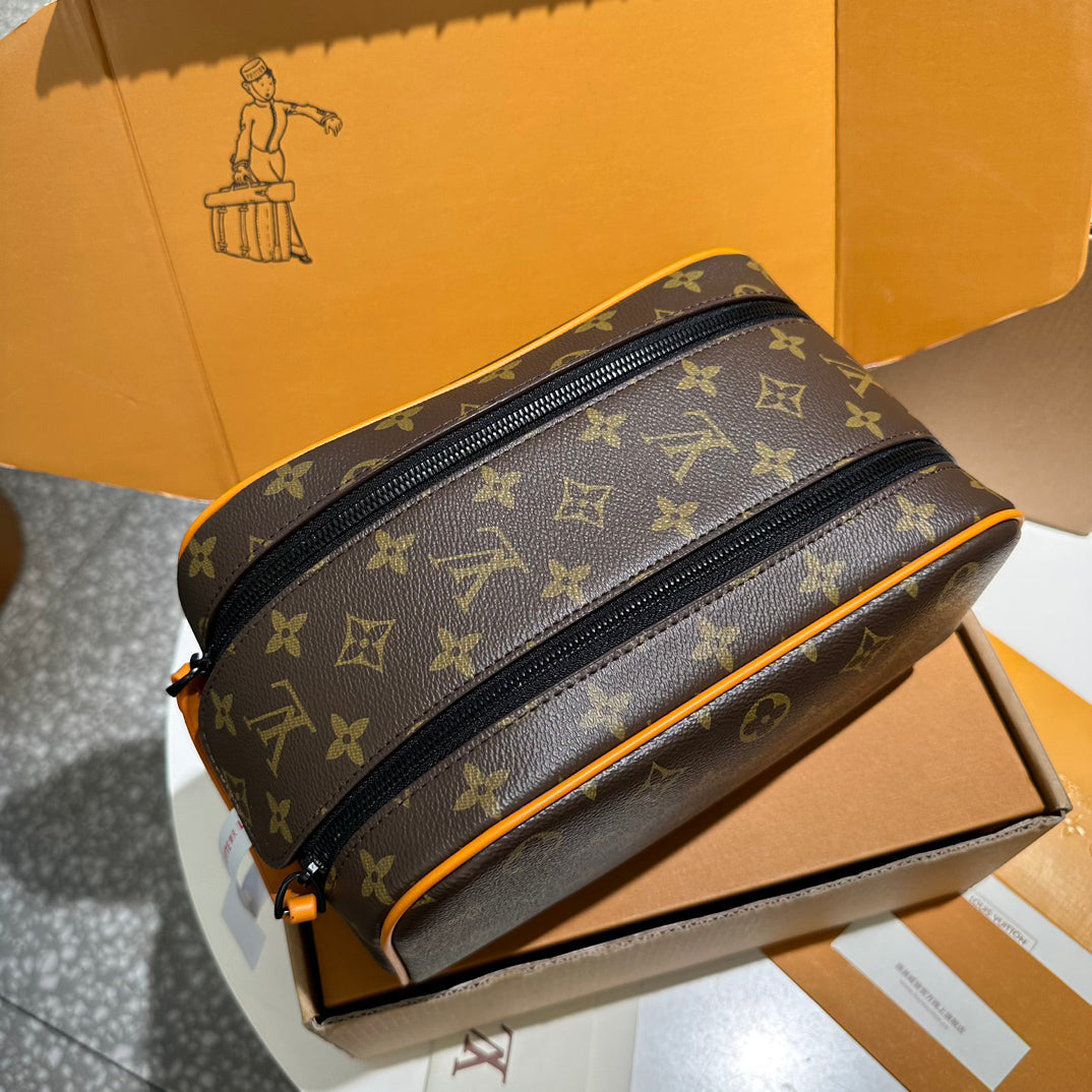 Fashion new hand toiletry bag CWT1023081102