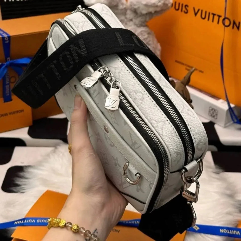 Stylish Removable leather Bag JP0625103002
