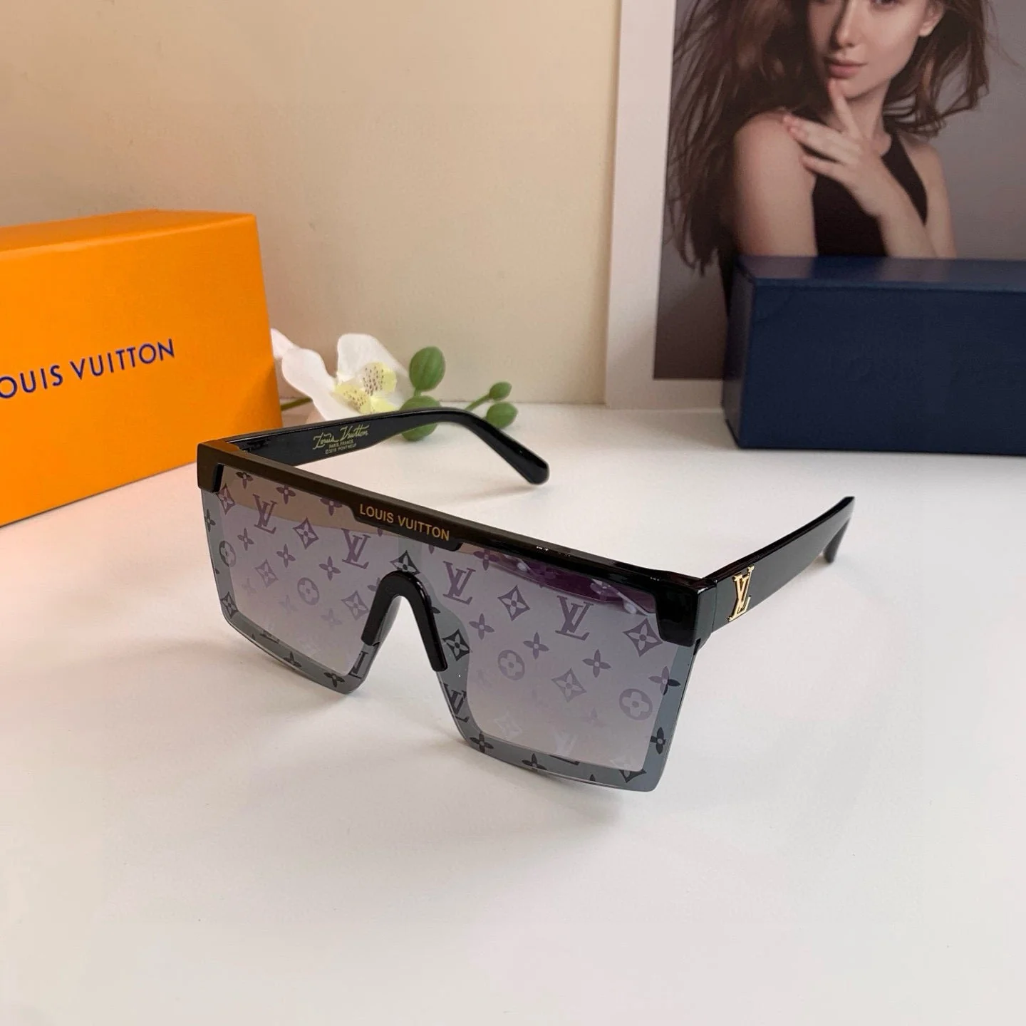 Luxury Limited-Edition Sunglasses 0726080403