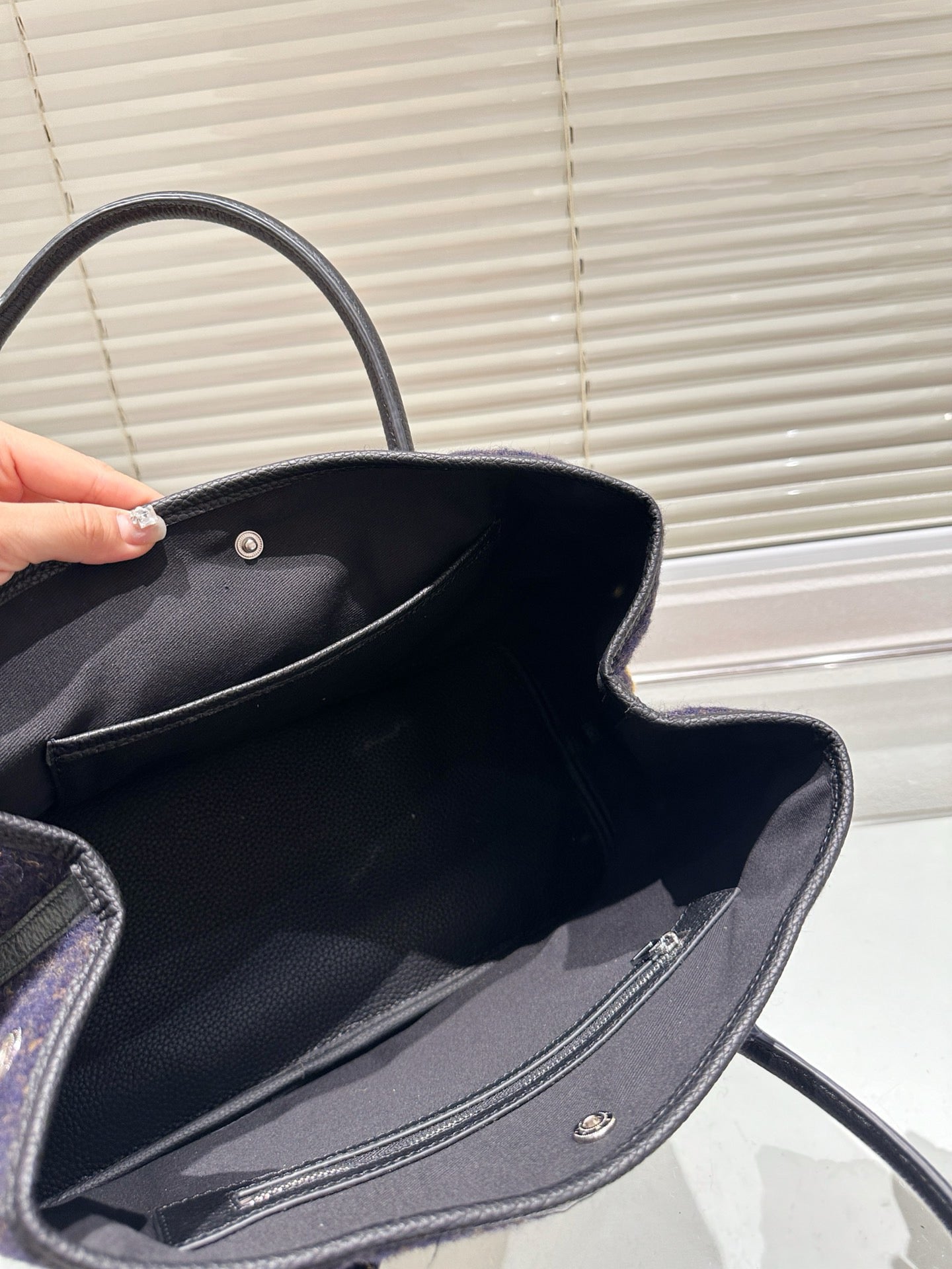 H Woolen colorblock garden bag 0724101017