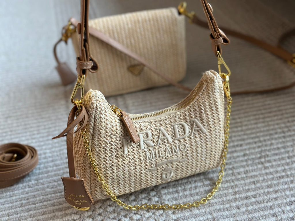 P fashionable straw armpit bag 0724032003