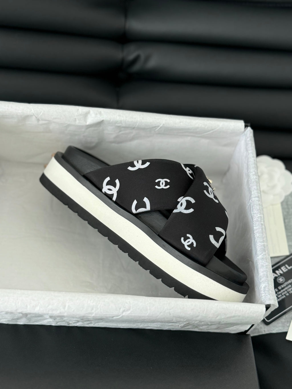 new cross slippers 0724051104