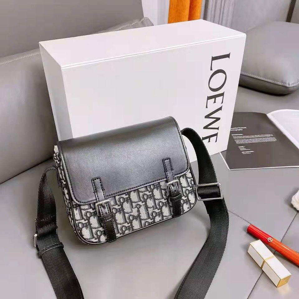 New trendy men's sports messenger bag PD10042106