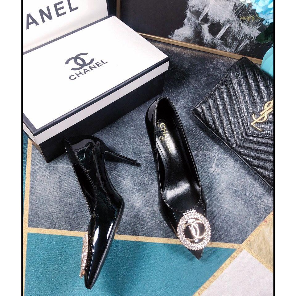 Simple and Versatile High Heels 0823120506