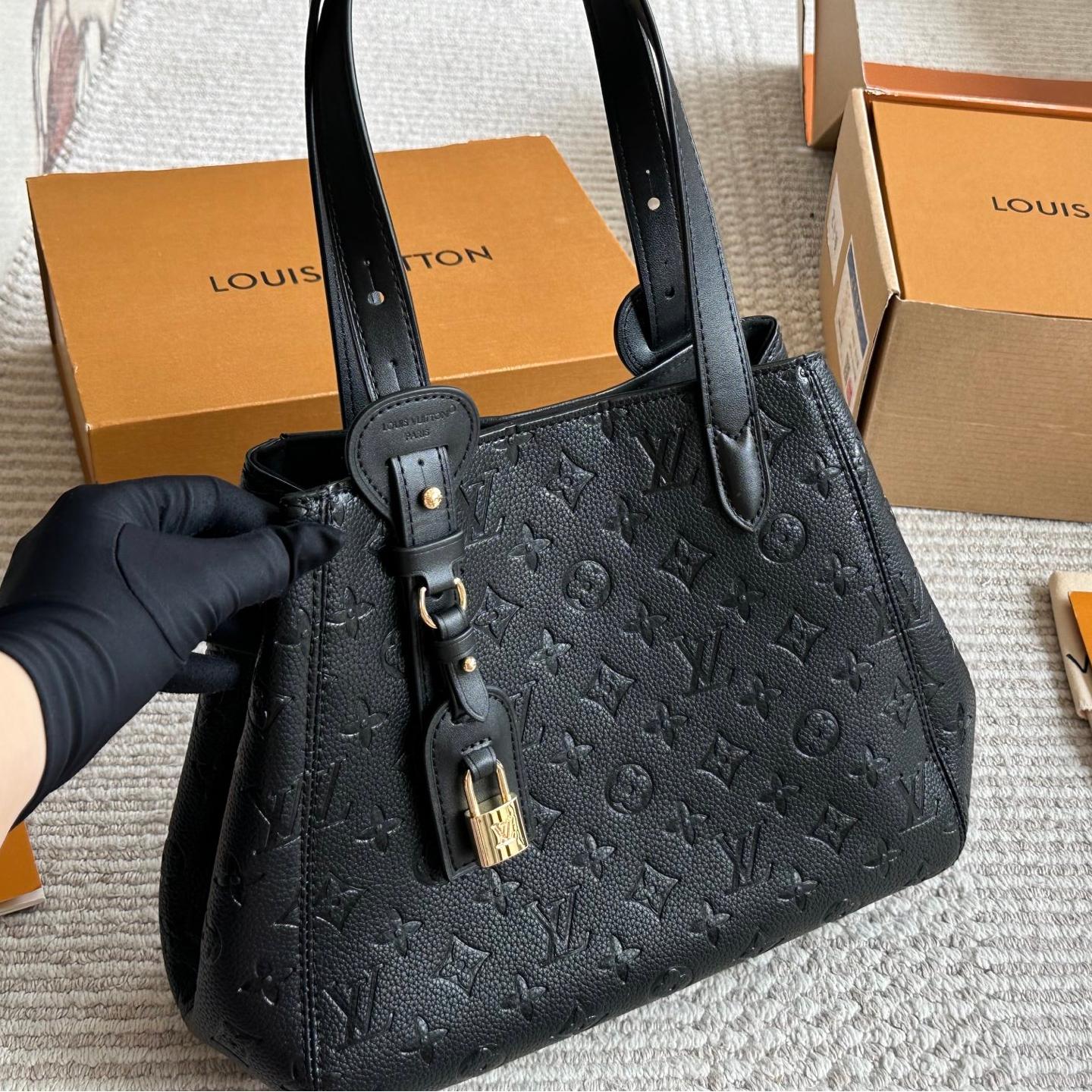 L classic and fashionable printed Tote bag 0725091704