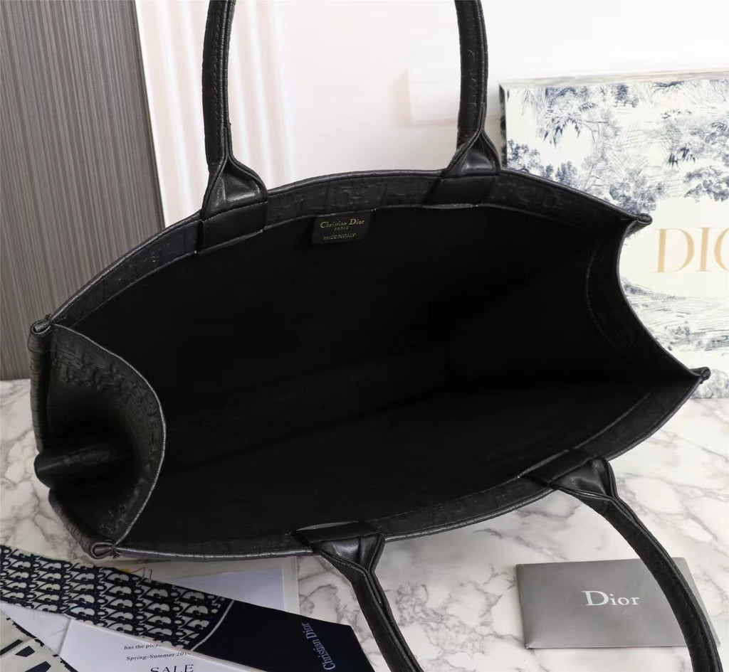 Book Tote In Leather