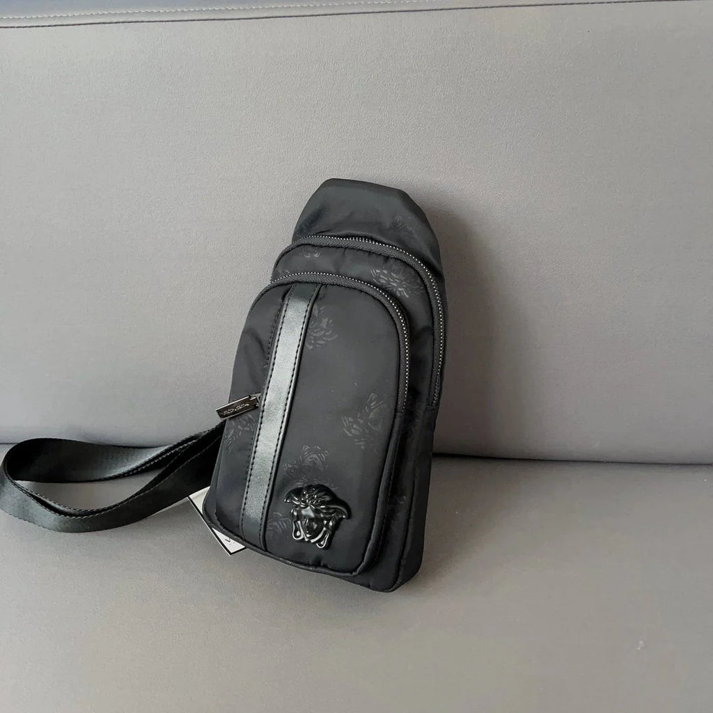 New fashionable and versatile men's chest bag 1024011921