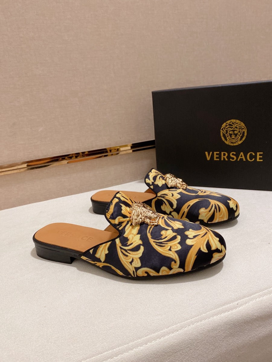 VS Men's Fashion Closed-Toe Slippers 072605802