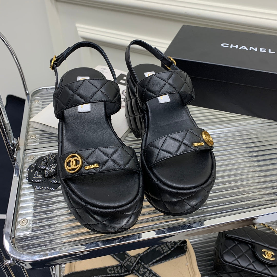 New CHL Sandals Fashion Casual Beach Flip Flops 02052504