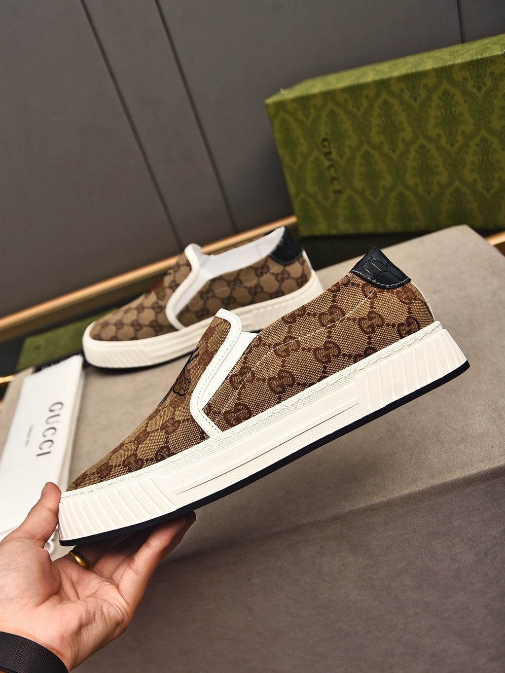 fashion breathable printed slip-on shoes 0725040703
