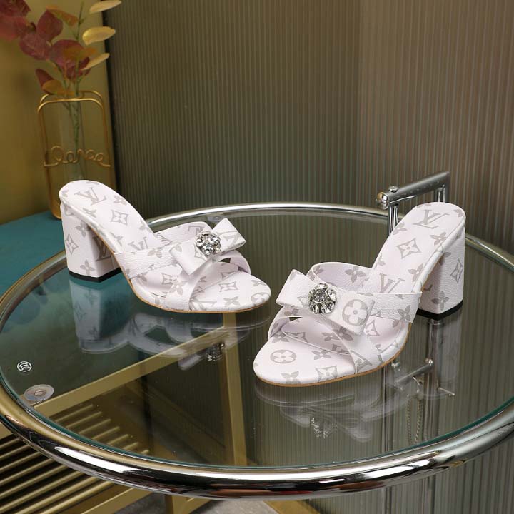 Classic all-match high-heeled sandals SXC05305