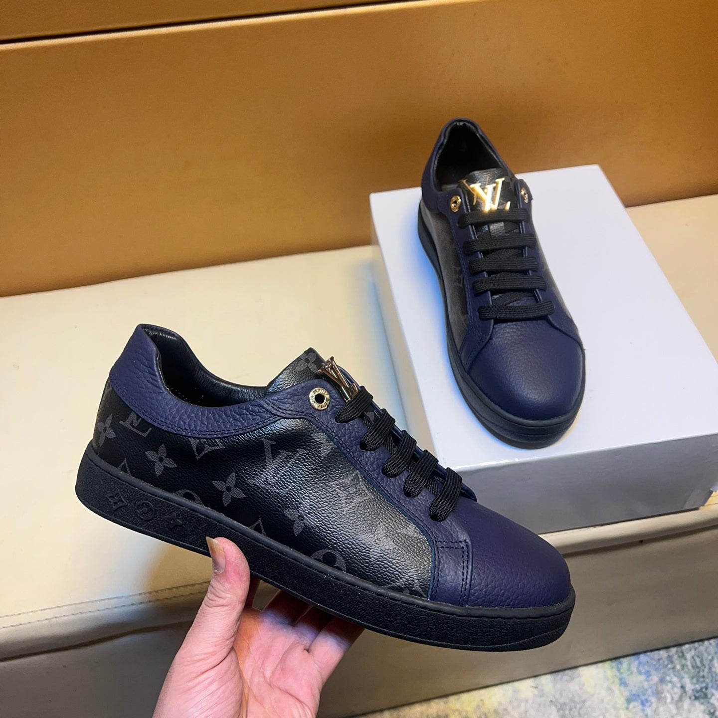 Men's stylish modern sneakers XC0723113005