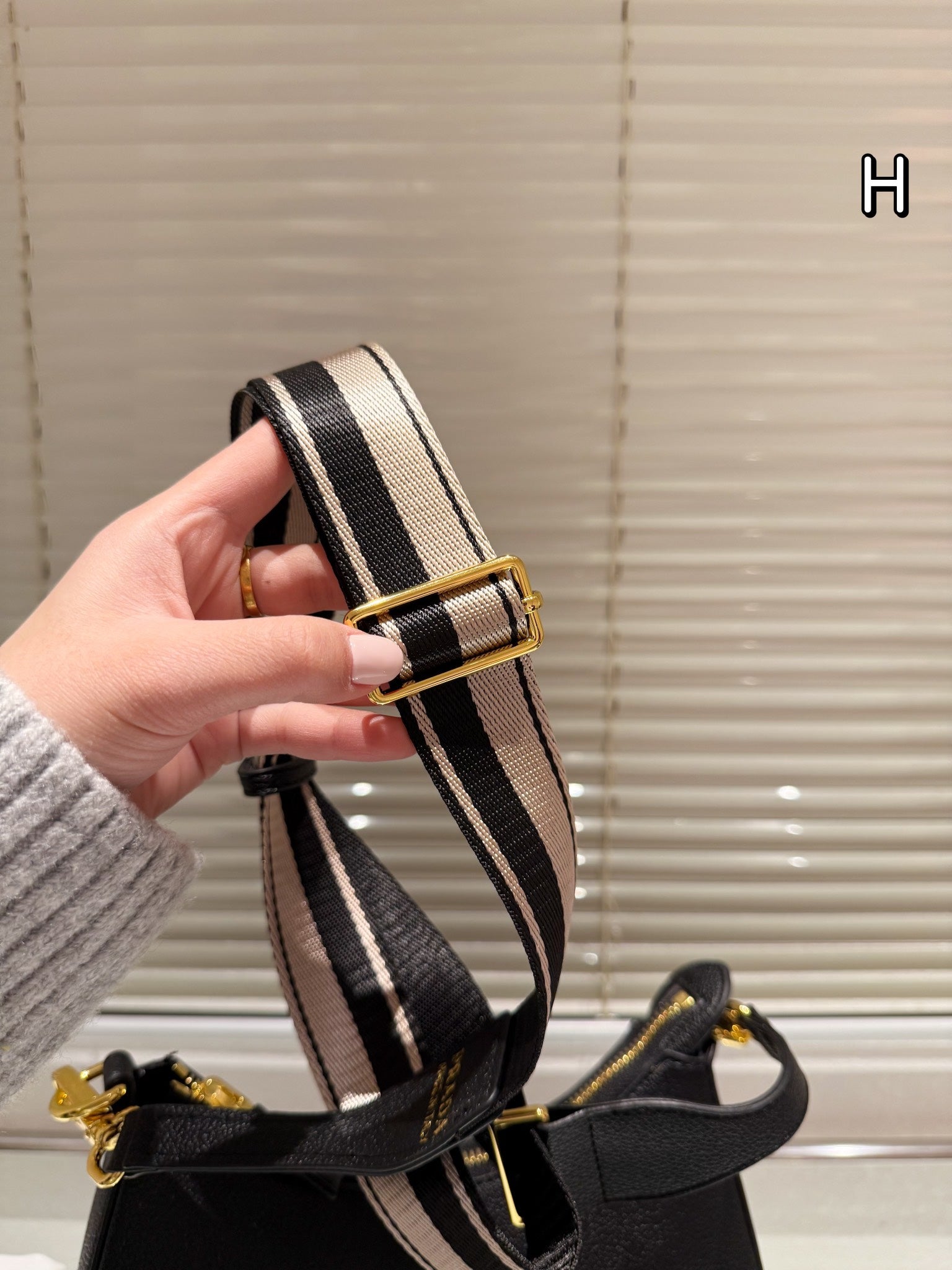P Vintage Suede Leather Bag 0724120507