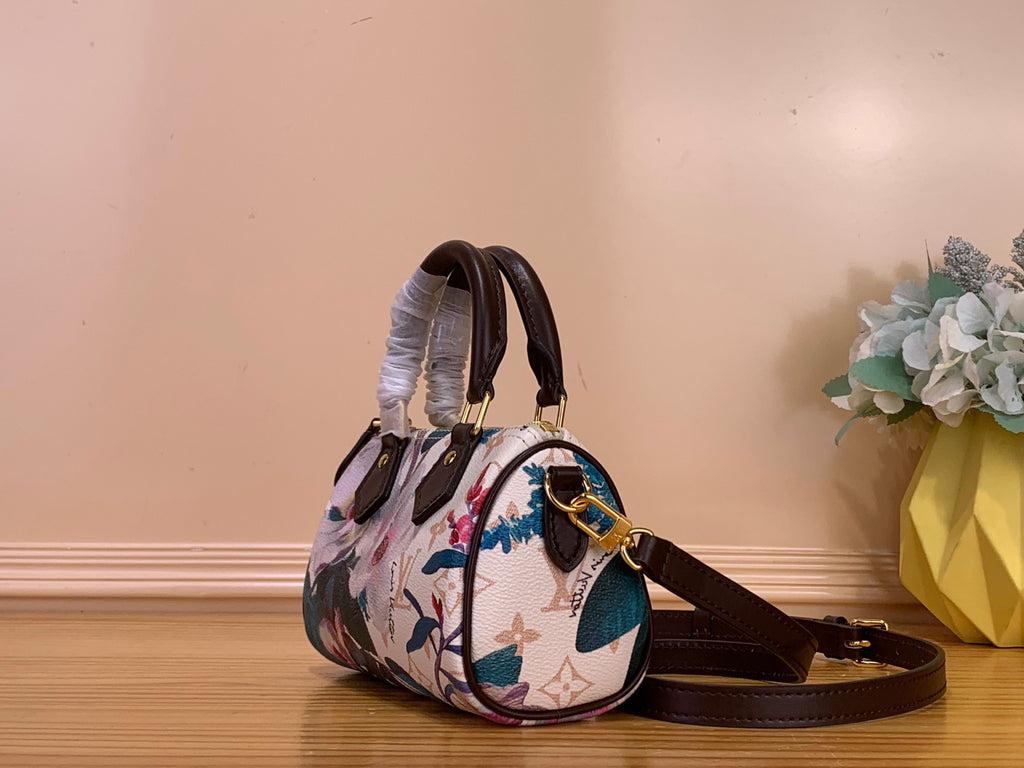 L & V Stylish Cowhide Flower HandBag M0726051903