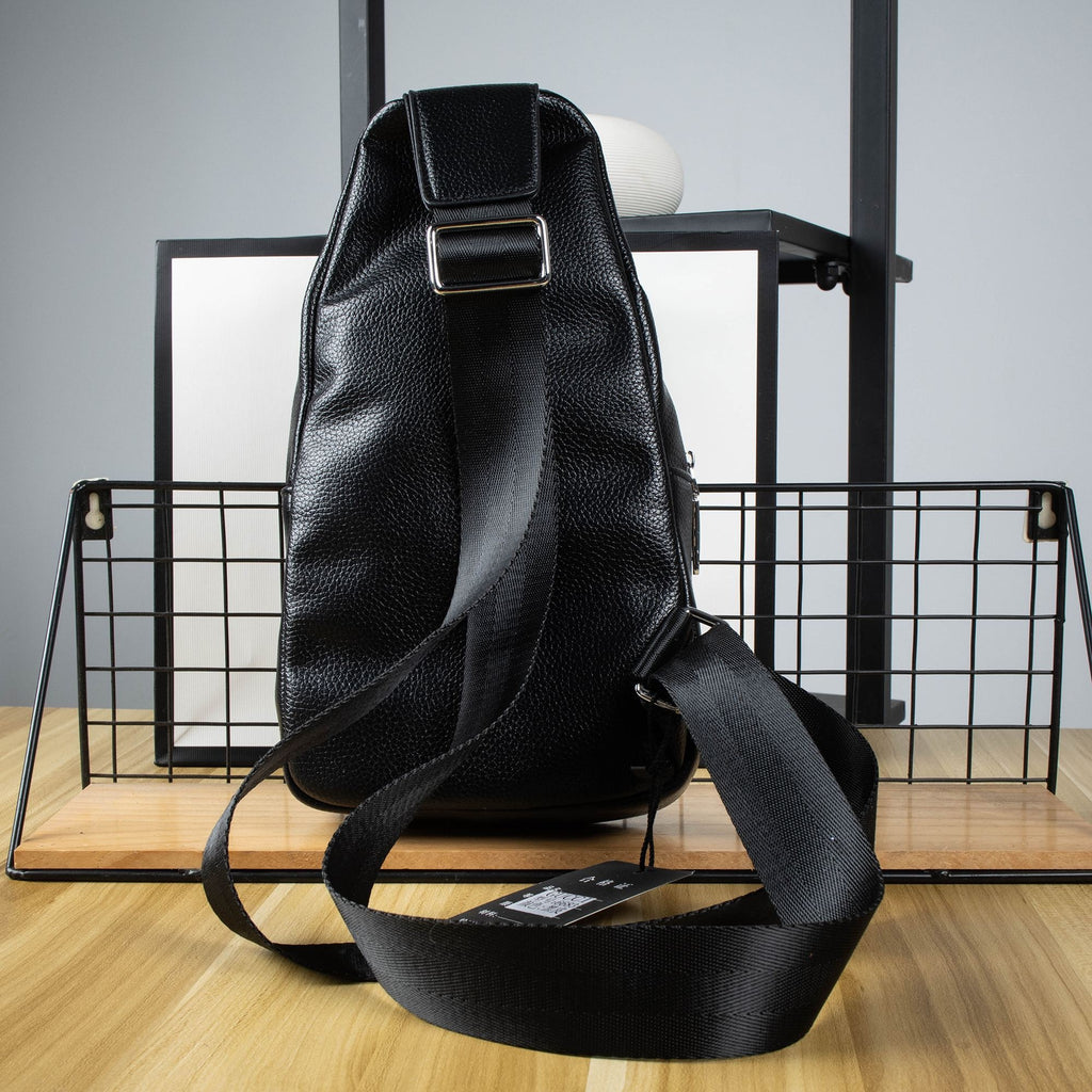 24 New Men's cowhide chest bag XC24092024