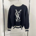 New Round Neck Long Sleeved Knitted Sweater 1023121401