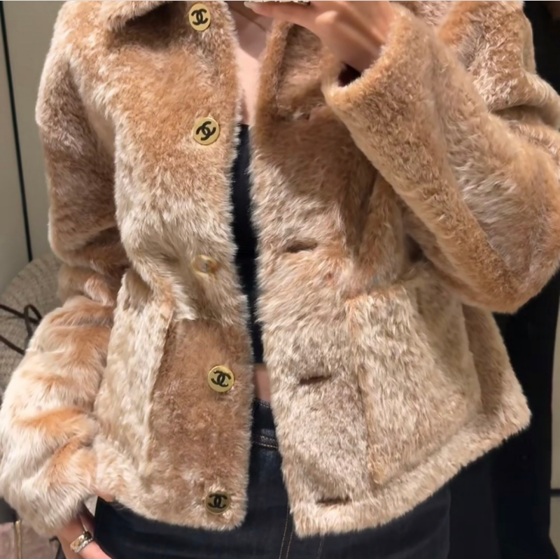 New Fashion Women's CC Lapel Faux Fur Short Coat CQQ1326100809