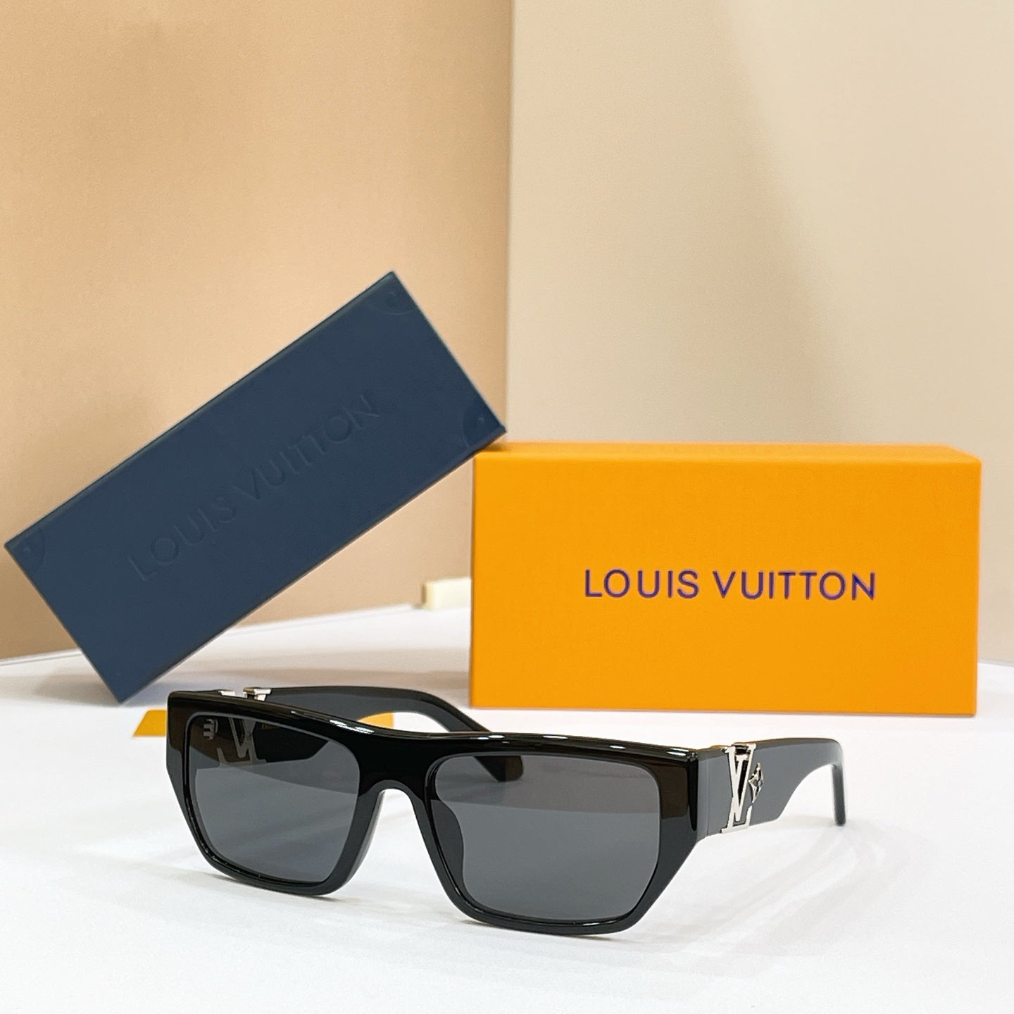 Luxury Limited-Edition Sunglasses XC1026071713