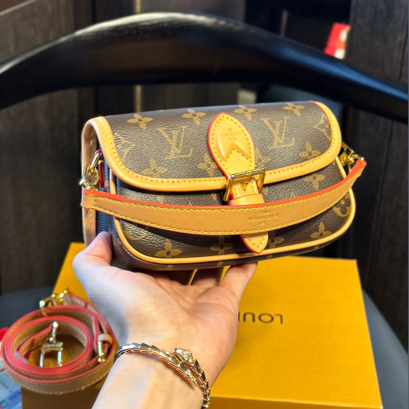 L 24ss Limited Flap Bag XC24092416