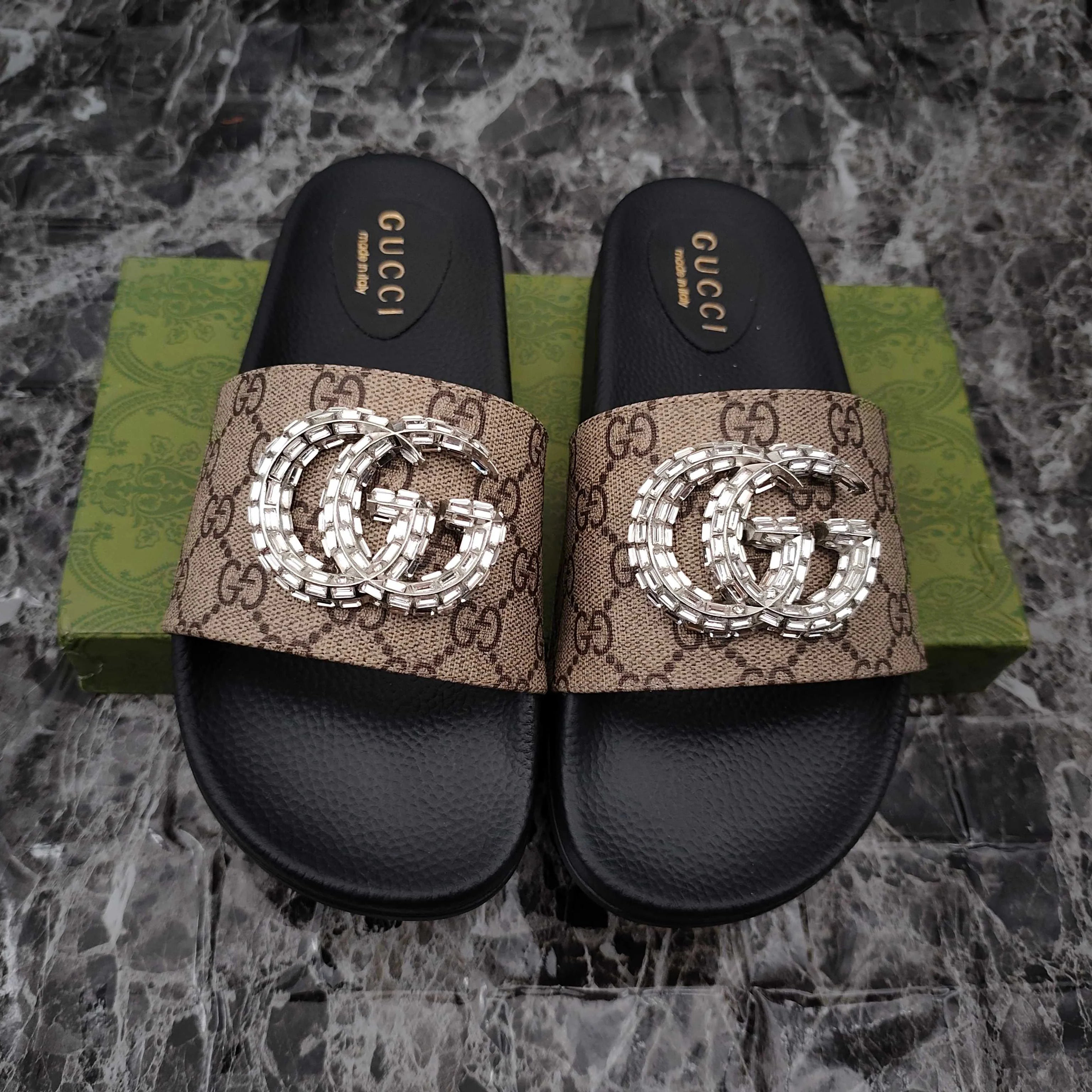 New fashion men's and women's sandal slippers 25032813