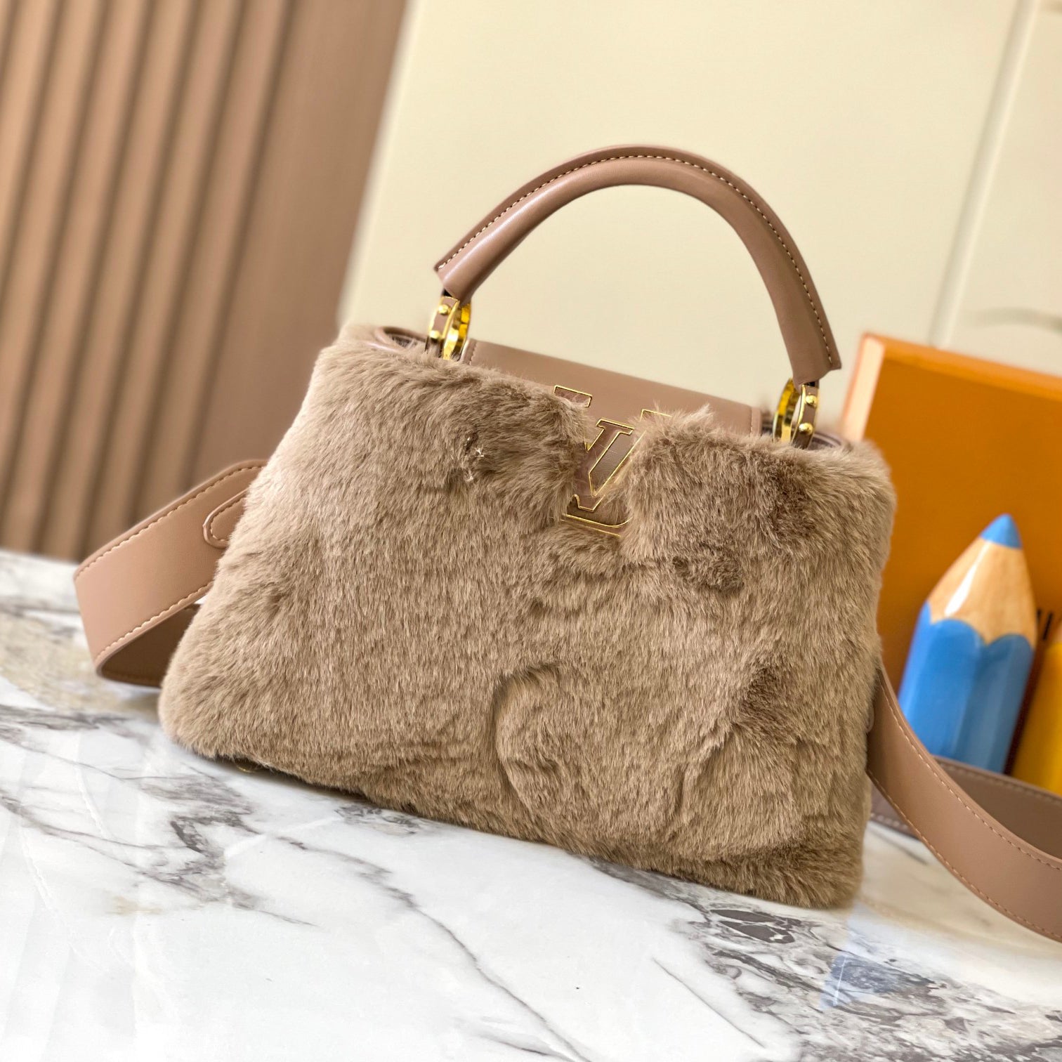 Luxurious mink fur shoulder and crossbody bag XC0723112701