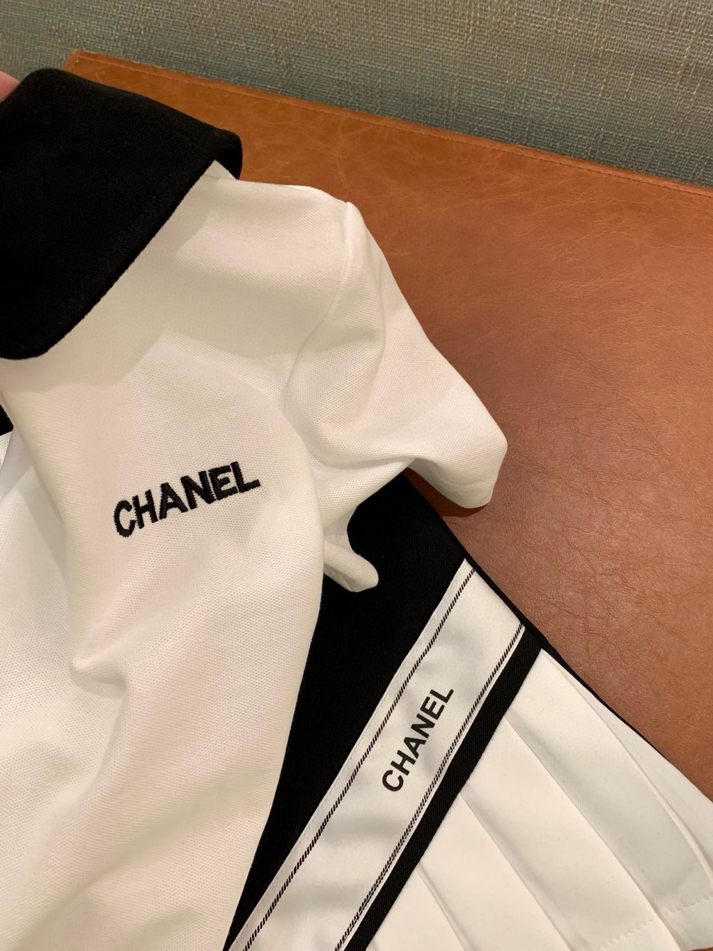 suit letter embroidery contrasting color polo collar short-sleeved T-shirt 0724050903