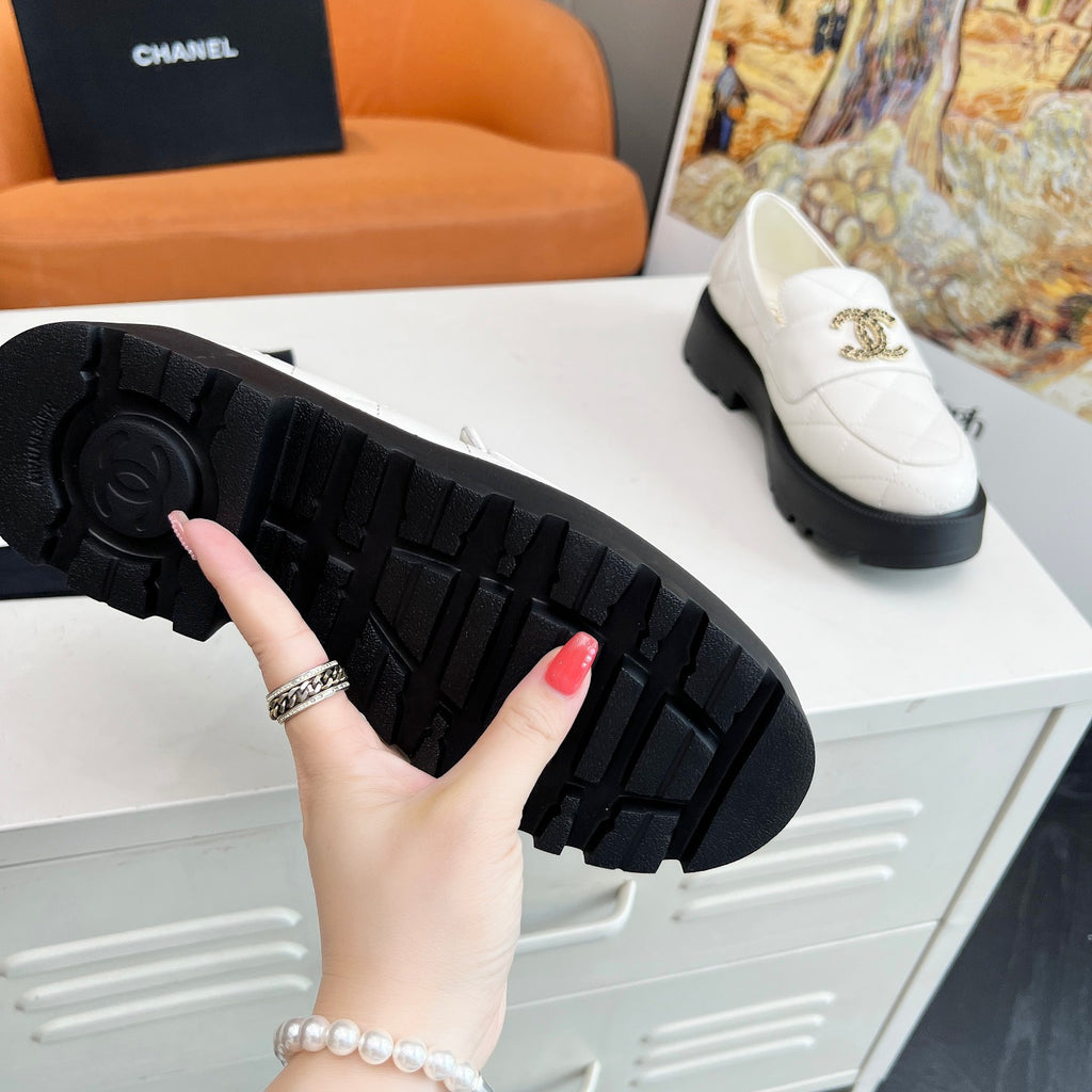 CH Thick-soled Retro Fashion Women's Shoes fb04240909029