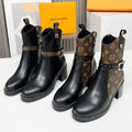 Stylish and versatile women's boots 1025101313