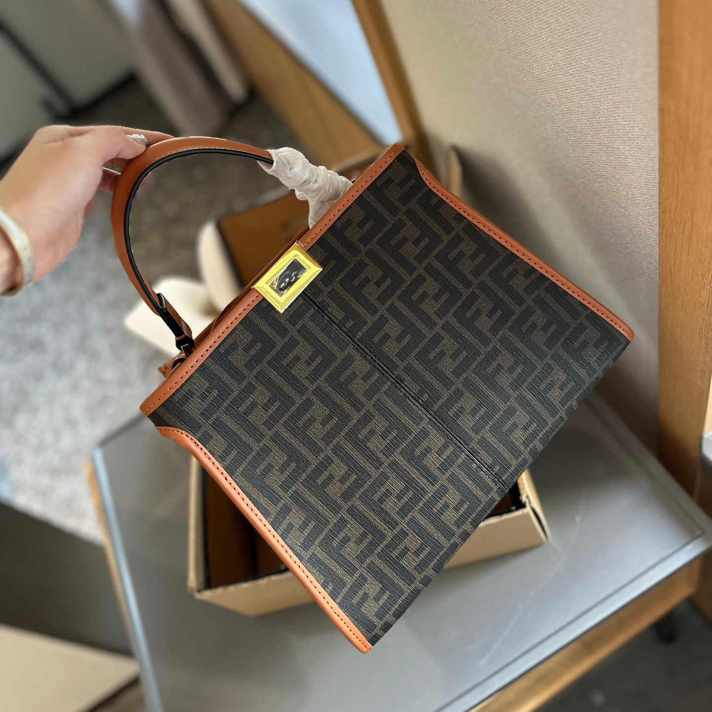 Peekaboo 24ss soft leather series bag 1824062409