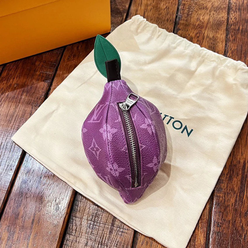 Fashion and versatile personalized pendant 1024052401