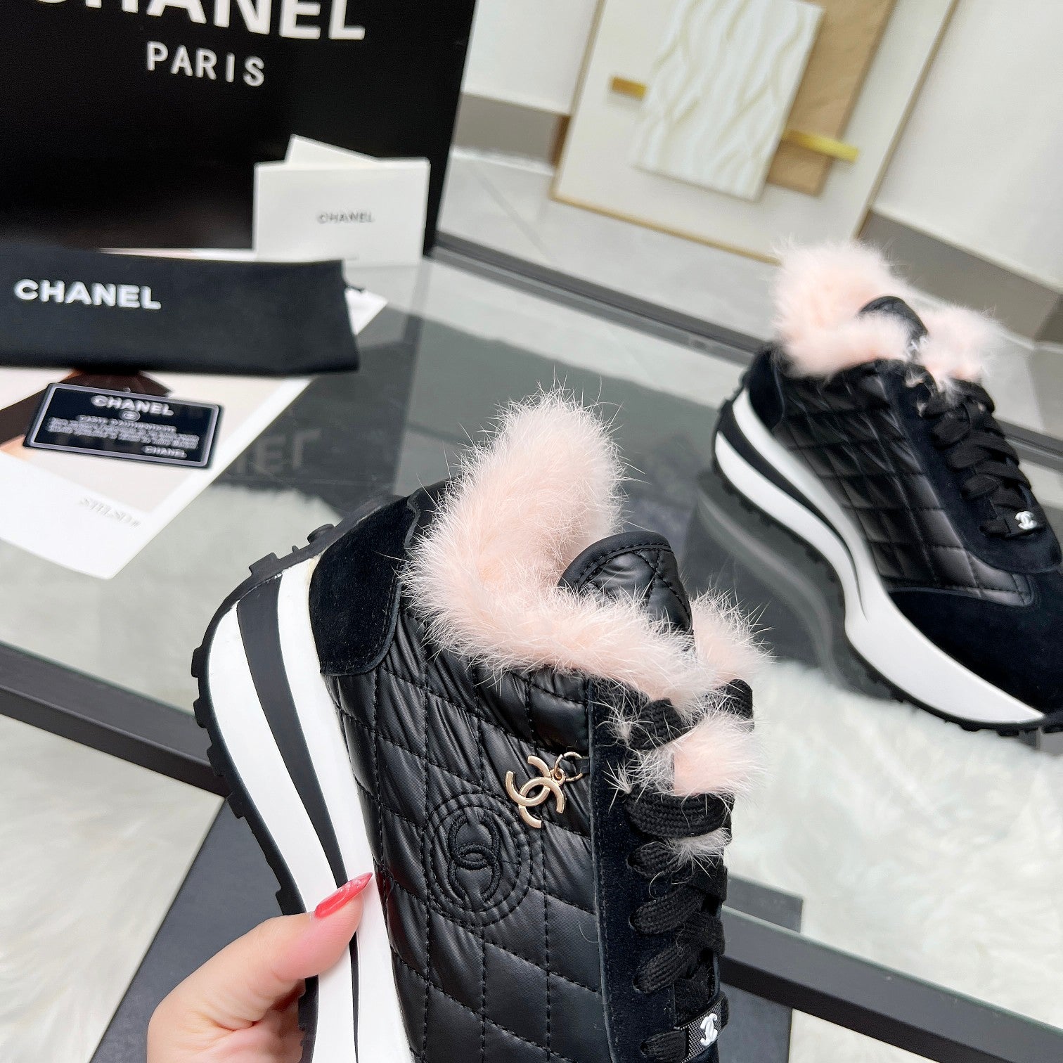 CH New Thick-soled Fashion Sneakers fb0424091109