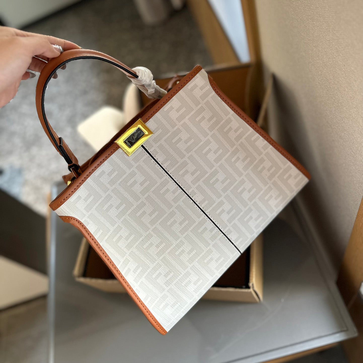 Peekaboo 24ss soft leather series bag 1824062409