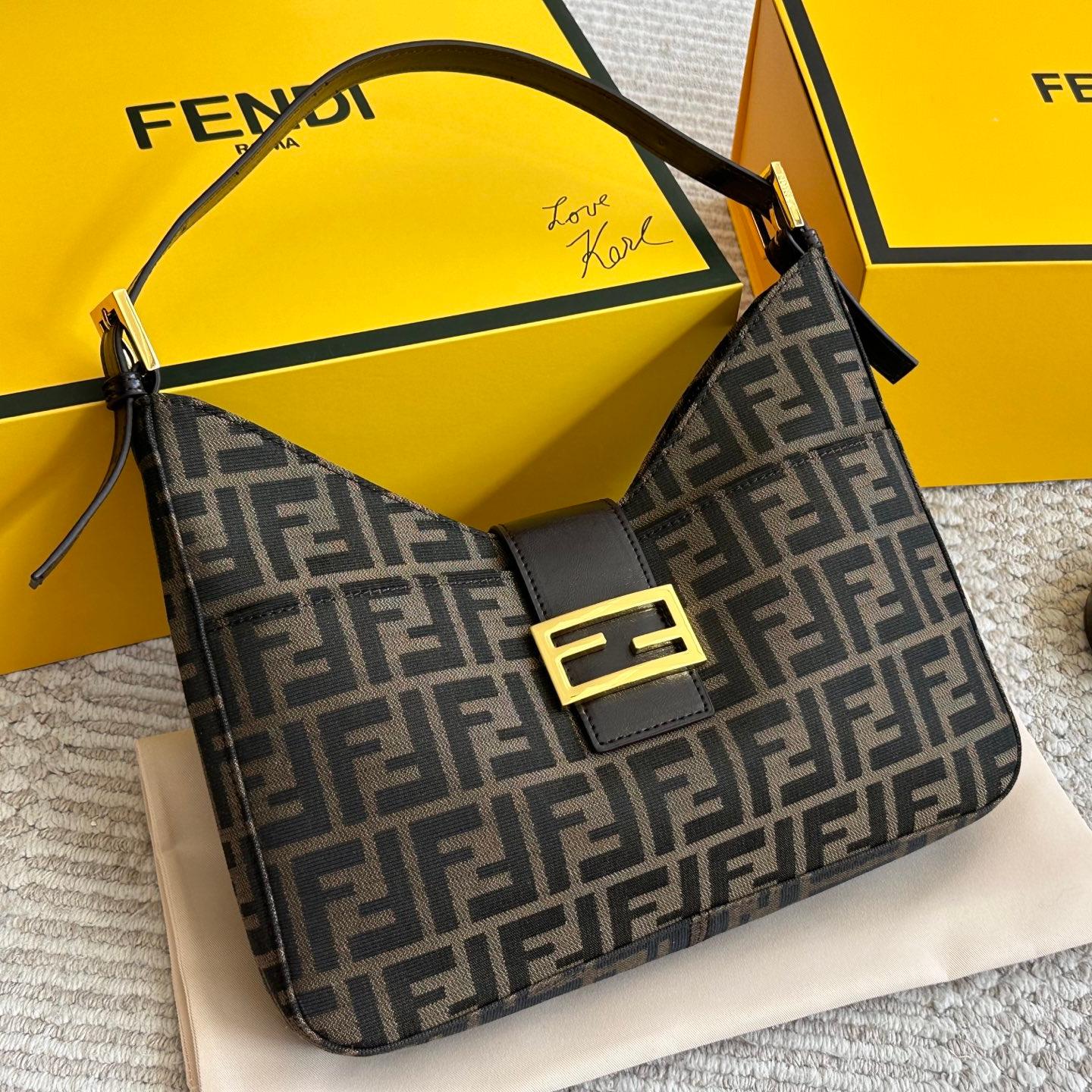 Fashionable single-shoulder Baguette Bag 0725090902
