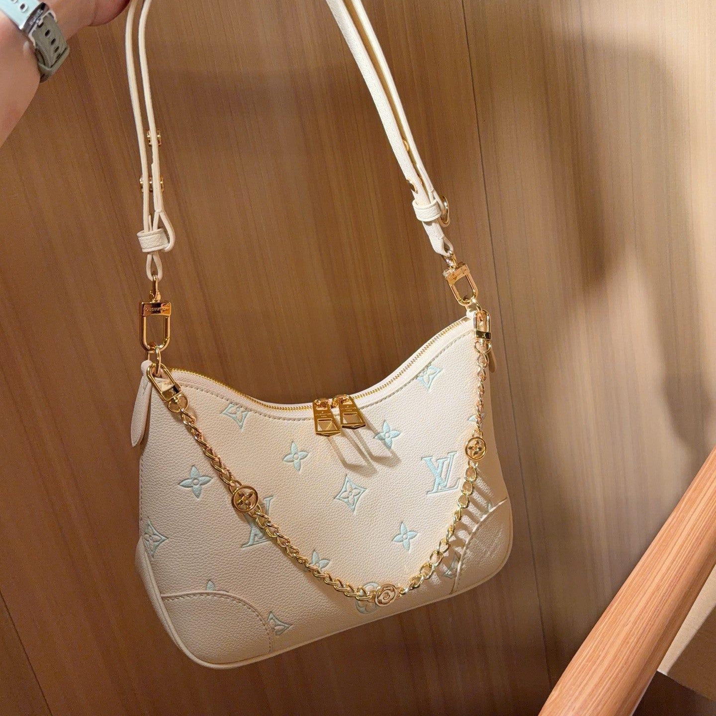 New Fashion  L pressed-leather Bag M1026072802