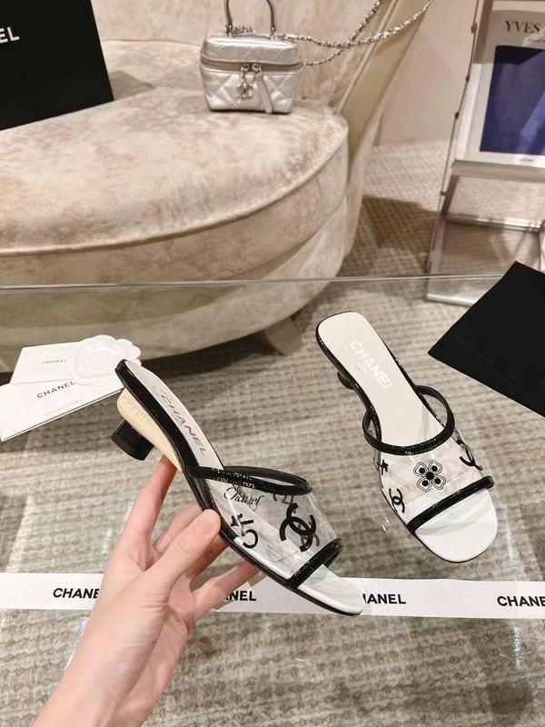 New black and white women's high heels X082908
