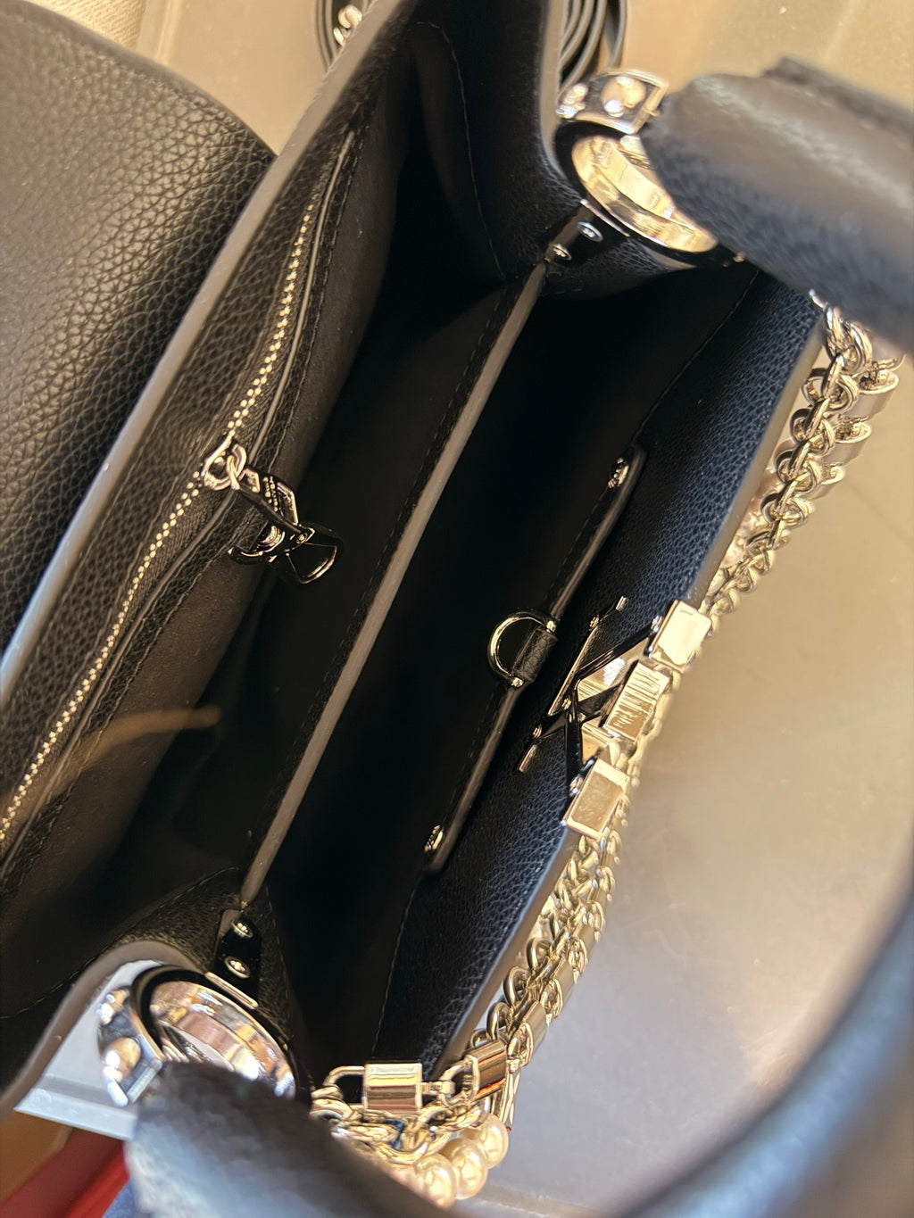 L Fashion Capucines Handbag 0725022601