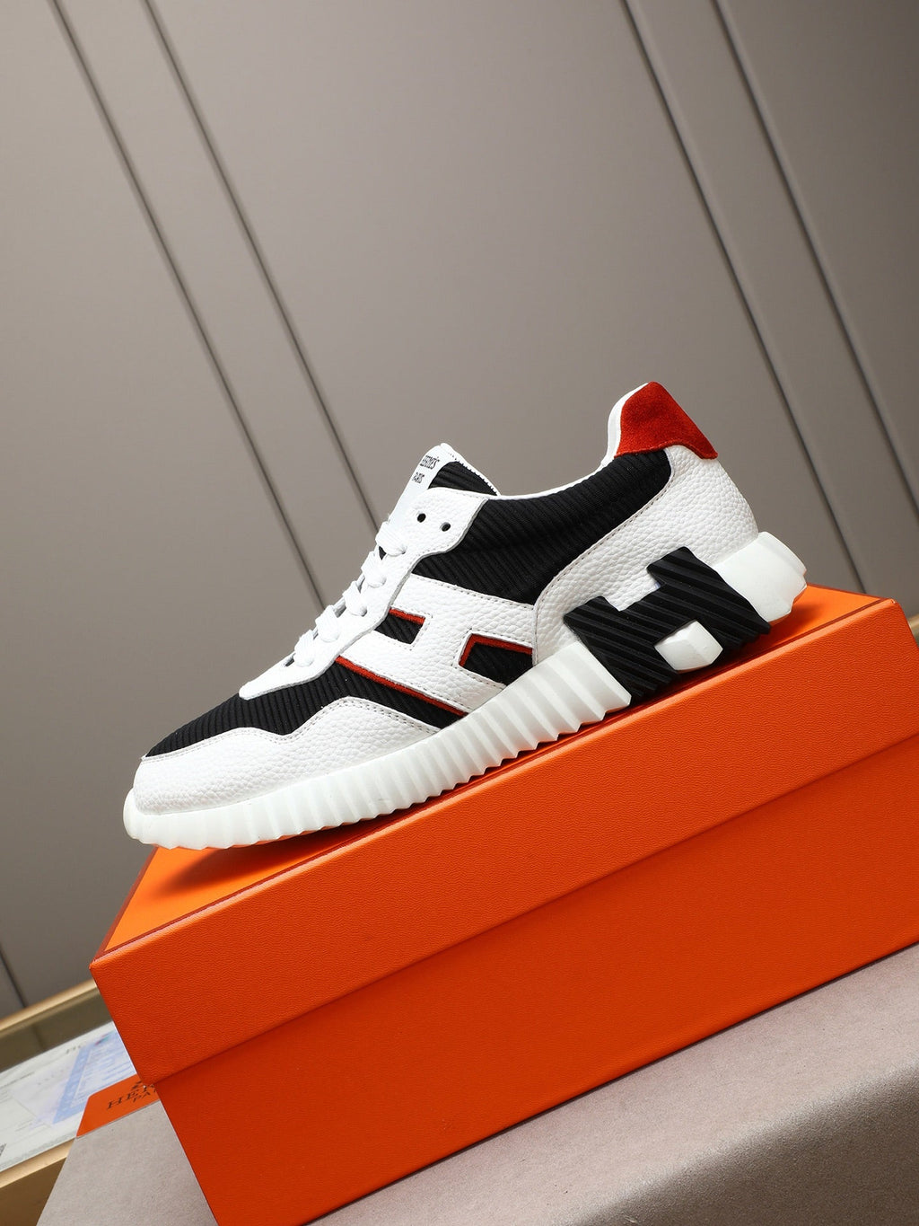 H Fashion Bouncing sneakers 0725052808