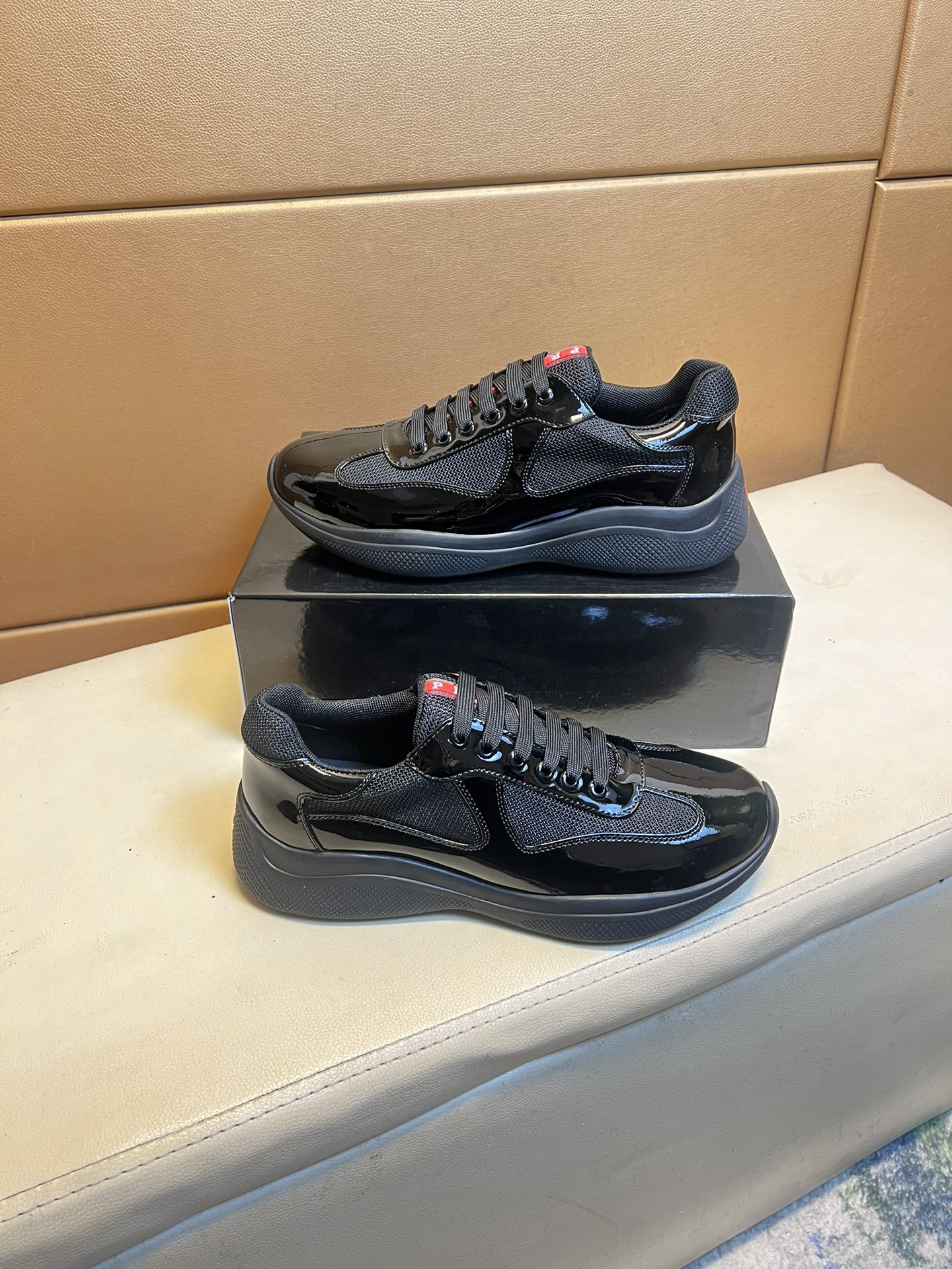 P classic patent leather sneakers 0724112004