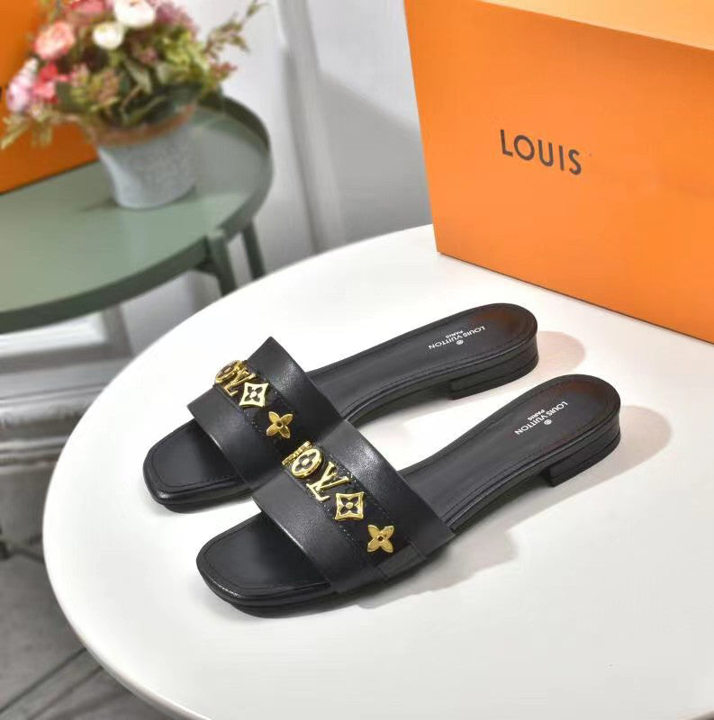 New V logo slides XC16060502