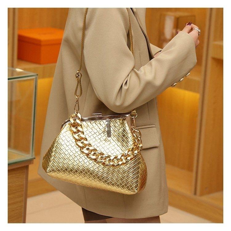 Fashion Woven All-match Shoulder Bag 1024071805