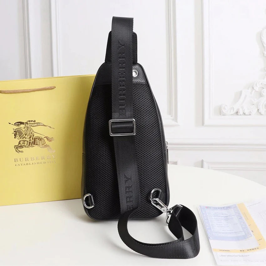 Men's new fashionable and versatile chest bag 1024073107